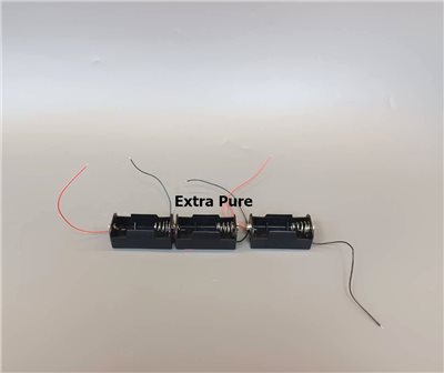 附扣鈕電池盒